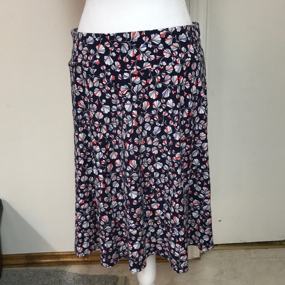 NWOT Talbots summer skirt in gorgeous pattern